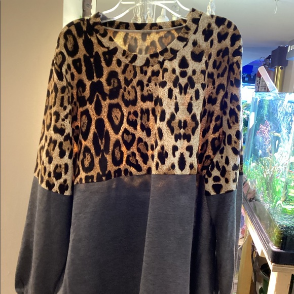 Long sleeve top - Picture 2 of 2